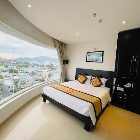 D&C Hotel Da Nang Bagian luar foto